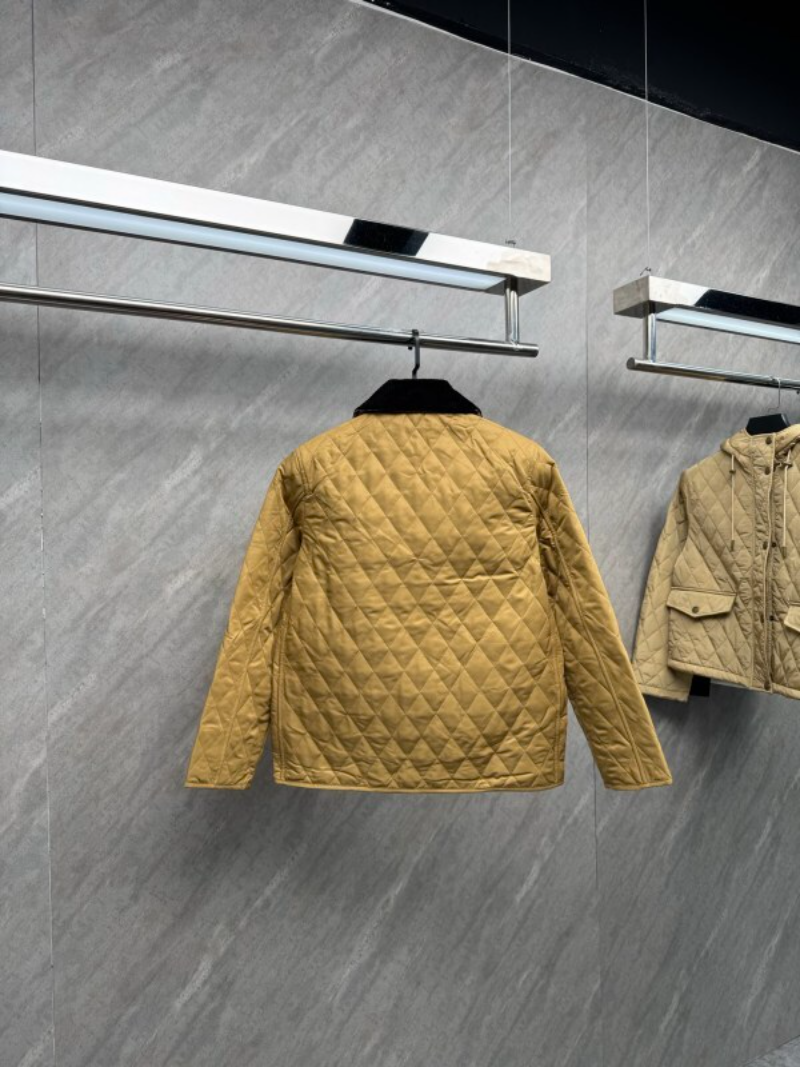 110089  New pocket letter embroidered cotton jacket Top quliaty 1:1 clothing